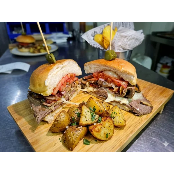 Daily Bacon — Lomo res y tocino